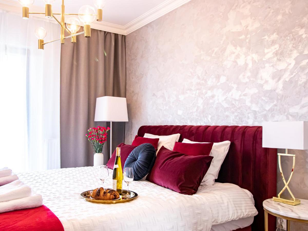 Golden Star Apartment Краков Экстерьер фото